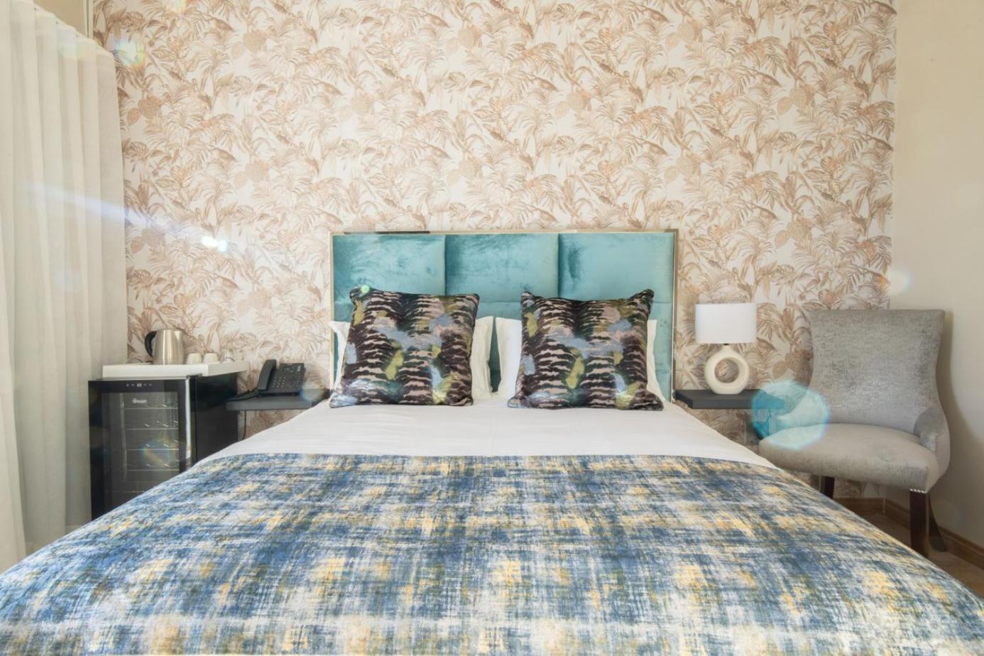 Dolphin Bay Boutique Hotel And Spa Port Elizabeth Buitenkant foto