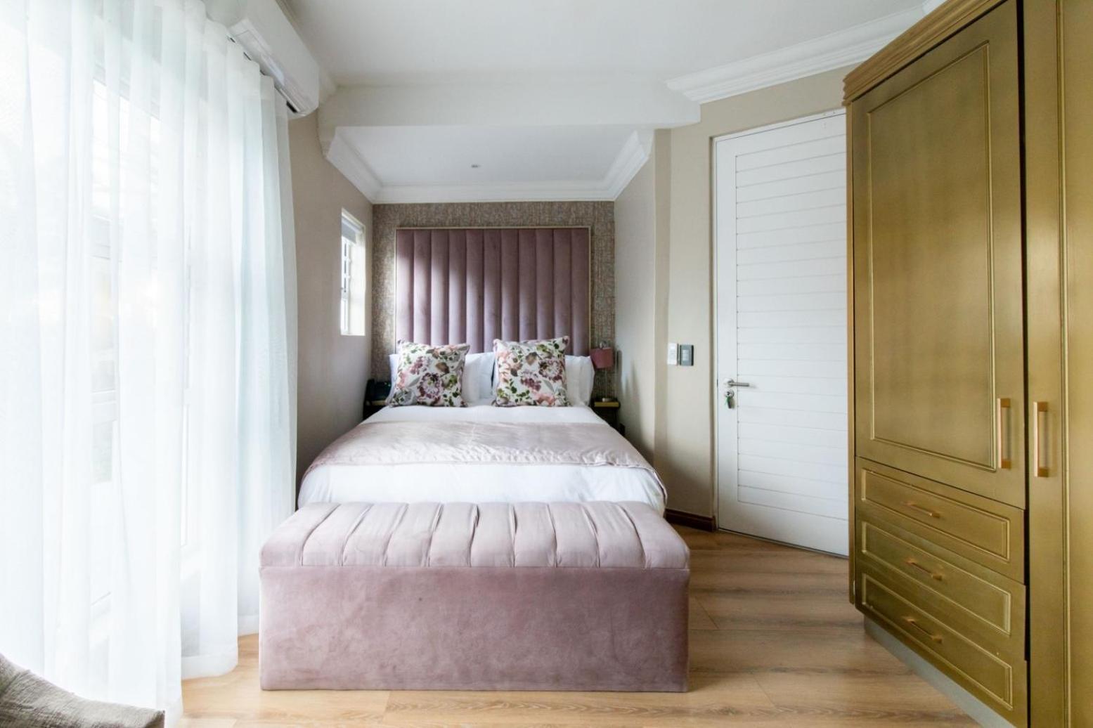 Dolphin Bay Boutique Hotel And Spa Port Elizabeth Buitenkant foto