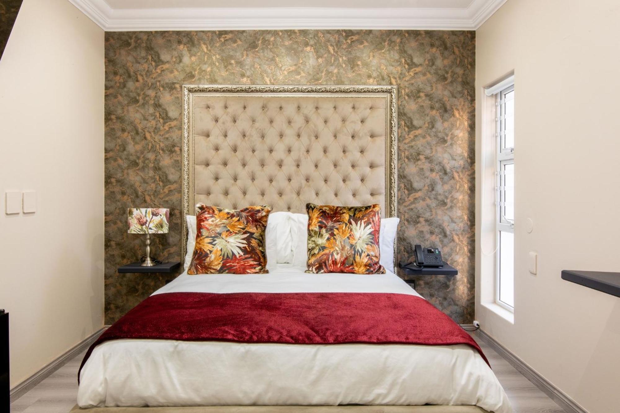 Dolphin Bay Boutique Hotel And Spa Port Elizabeth Buitenkant foto