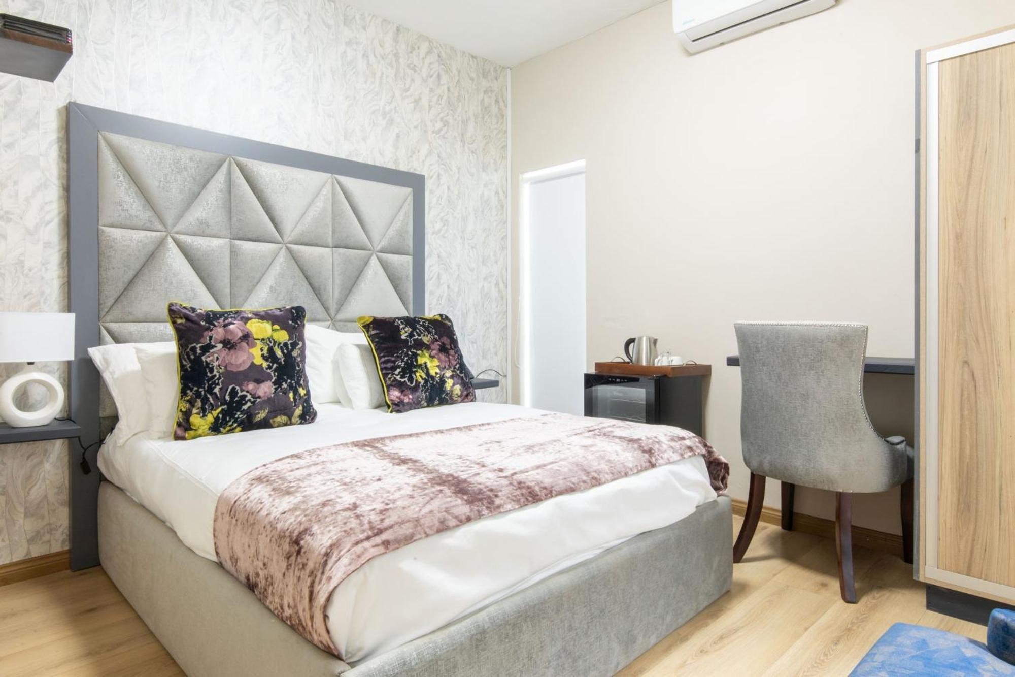 Dolphin Bay Boutique Hotel And Spa Port Elizabeth Buitenkant foto