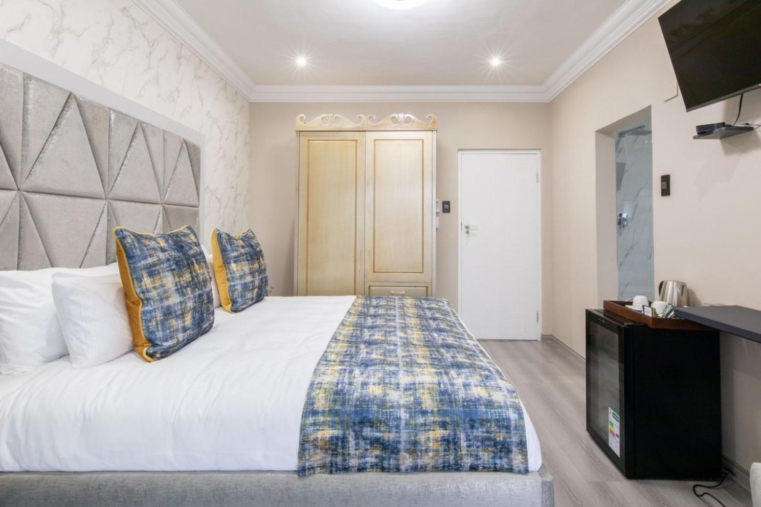 Dolphin Bay Boutique Hotel And Spa Port Elizabeth Buitenkant foto