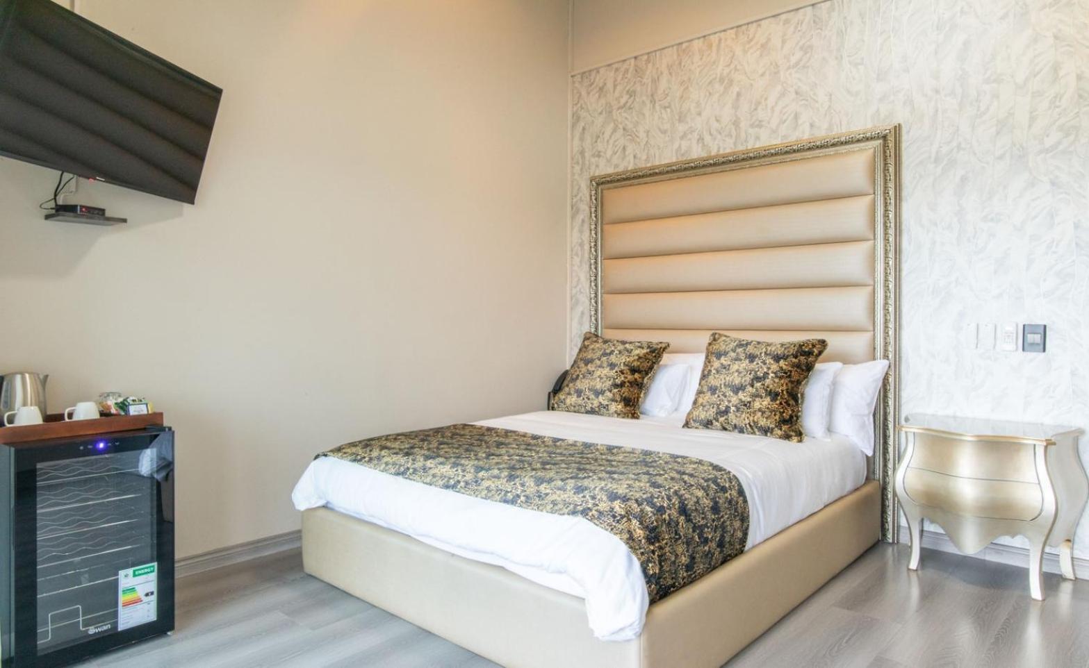 Dolphin Bay Boutique Hotel And Spa Port Elizabeth Buitenkant foto