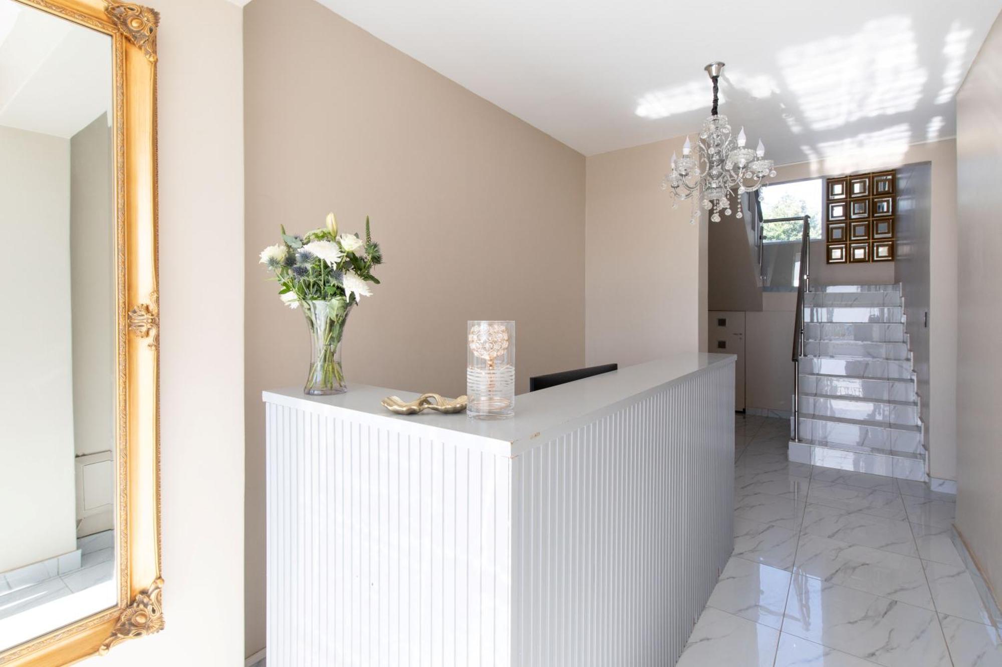 Dolphin Bay Boutique Hotel And Spa Port Elizabeth Buitenkant foto