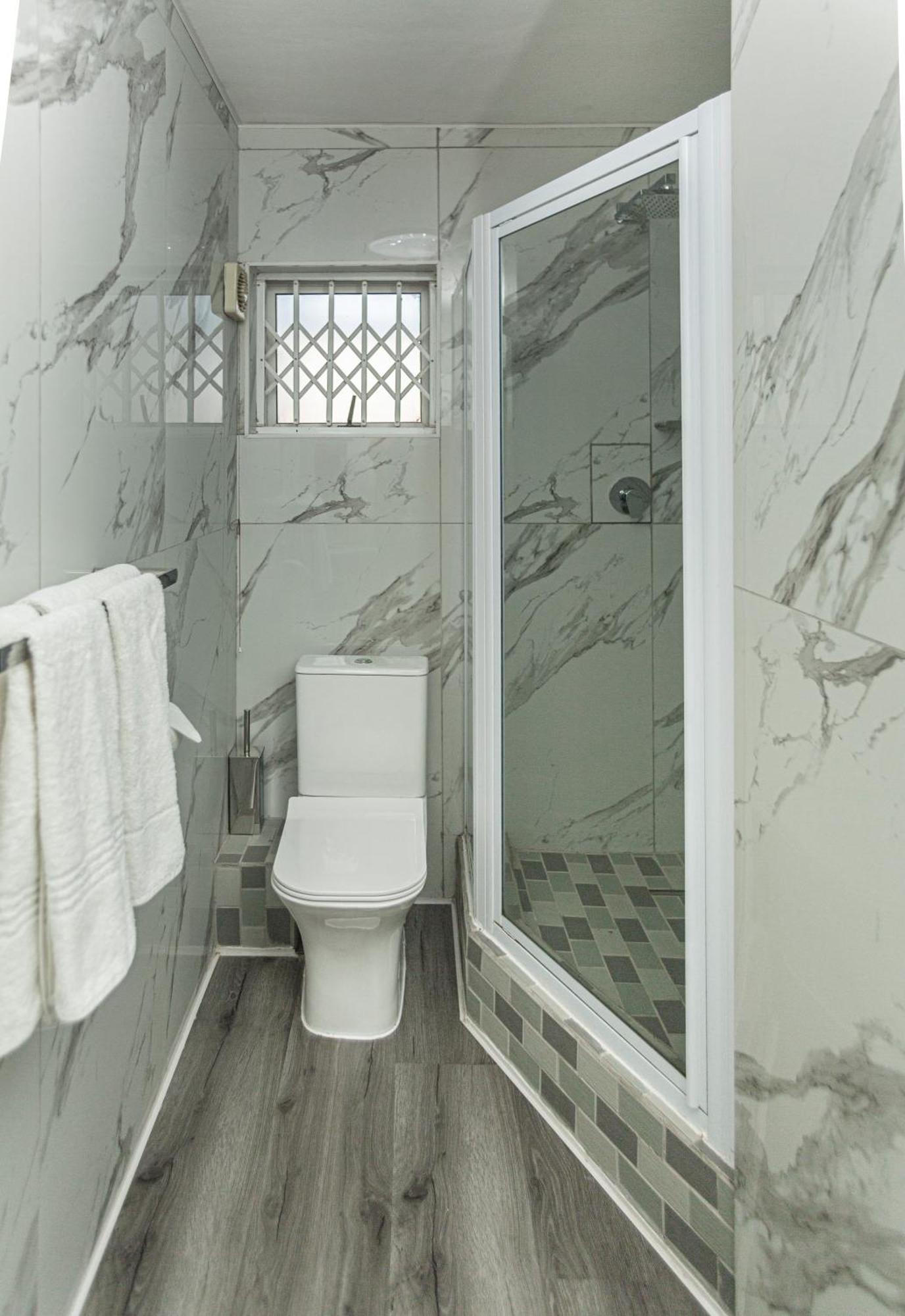 Dolphin Bay Boutique Hotel And Spa Port Elizabeth Buitenkant foto