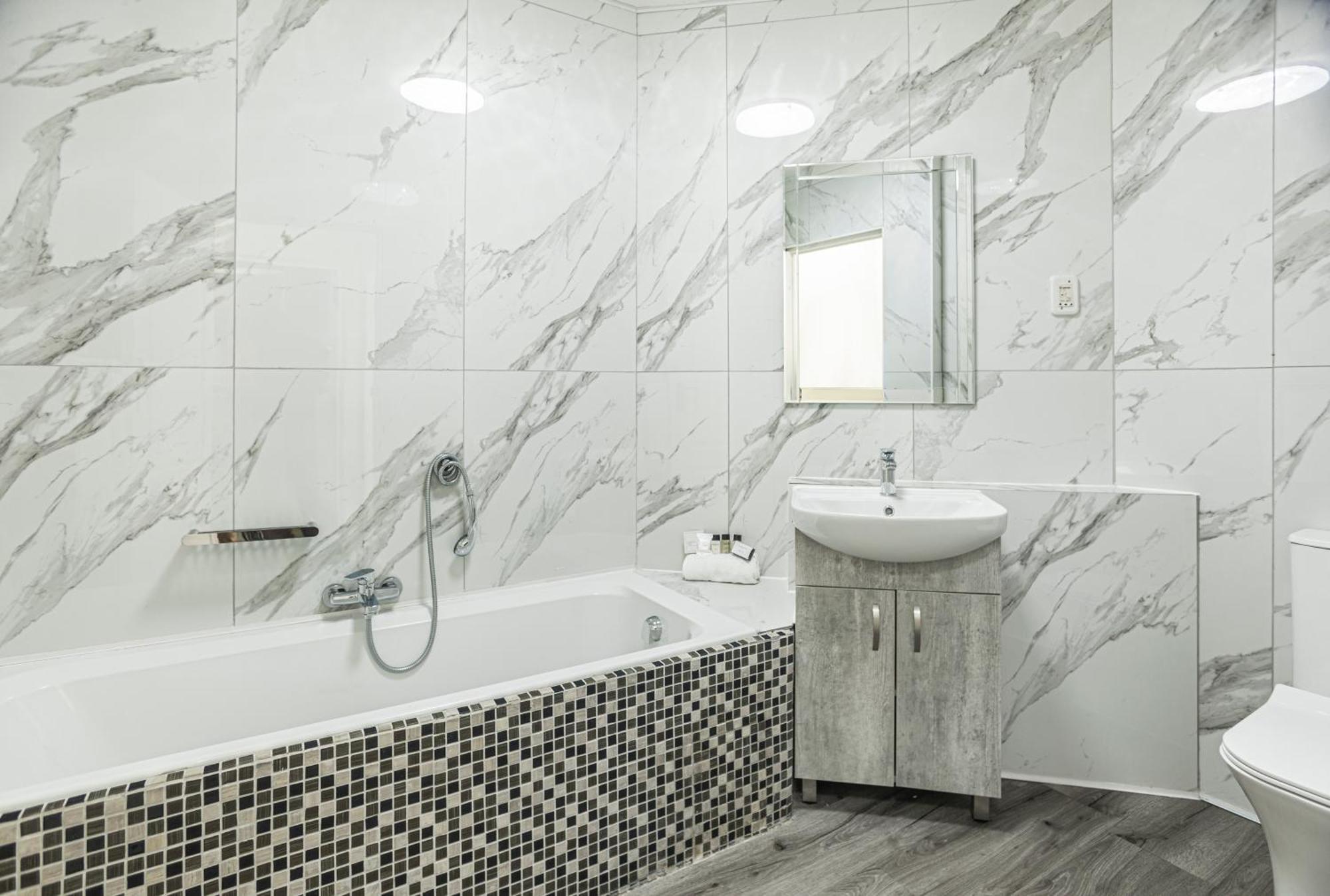 Dolphin Bay Boutique Hotel And Spa Port Elizabeth Buitenkant foto